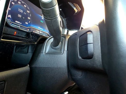 Used 2025 Chevrolet Silverado 1500 LT AWD/4WD image 30