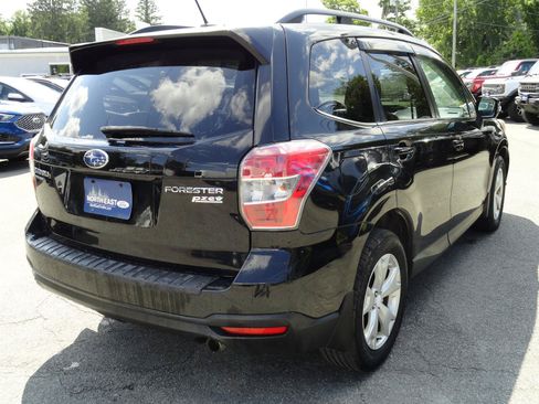 Used 2014 Subaru Forester 2.5i Touring AWD/4WD image 7