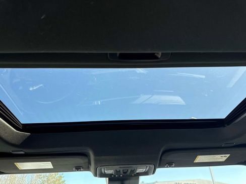 Used 2024 Chevrolet Silverado 2500 High Country w/ Technology Package AWD/4WD image 21