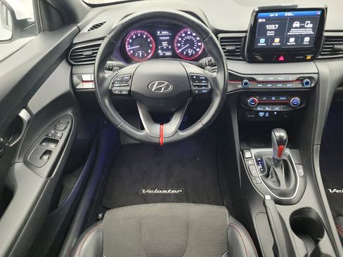 Used 2020 Hyundai Veloster 2.0 Premium FWD image 22