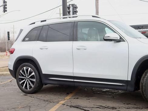 Used 2021 Mercedes-Benz GLB 250 GLB 250 4MATIC Sport Utility 4 image 4