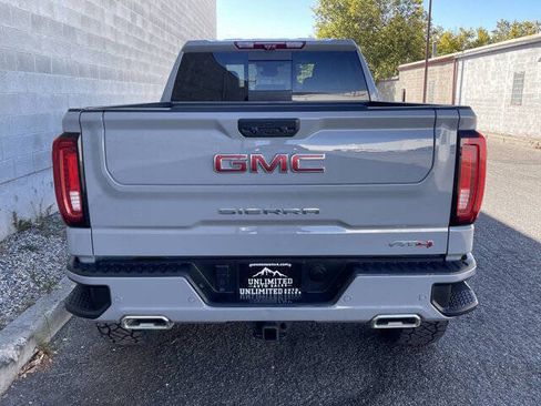 Used 2024 GMC Sierra 1500 AT4 w/ Technology Package AWD/4WD image 4