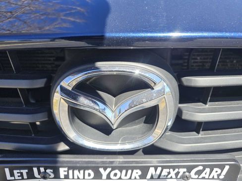 Used 2018 MAZDA MAZDA3 Sport image 39