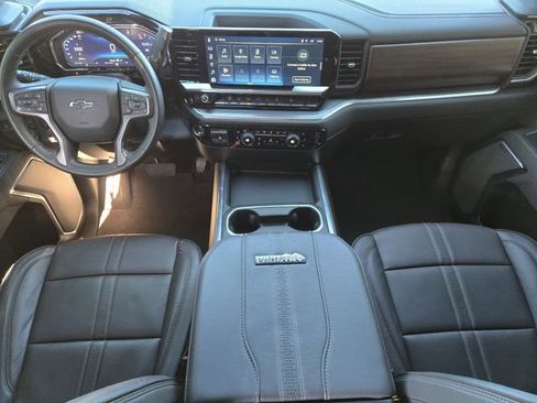 Used 2025 Chevrolet Silverado 2500 High Country w/ Midnight Edition image 28