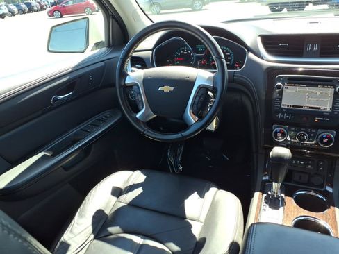 Used 2015 Chevrolet Traverse LT AWD/4WD image 10