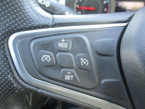 Used 2022 Chevrolet Malibu LT image 27