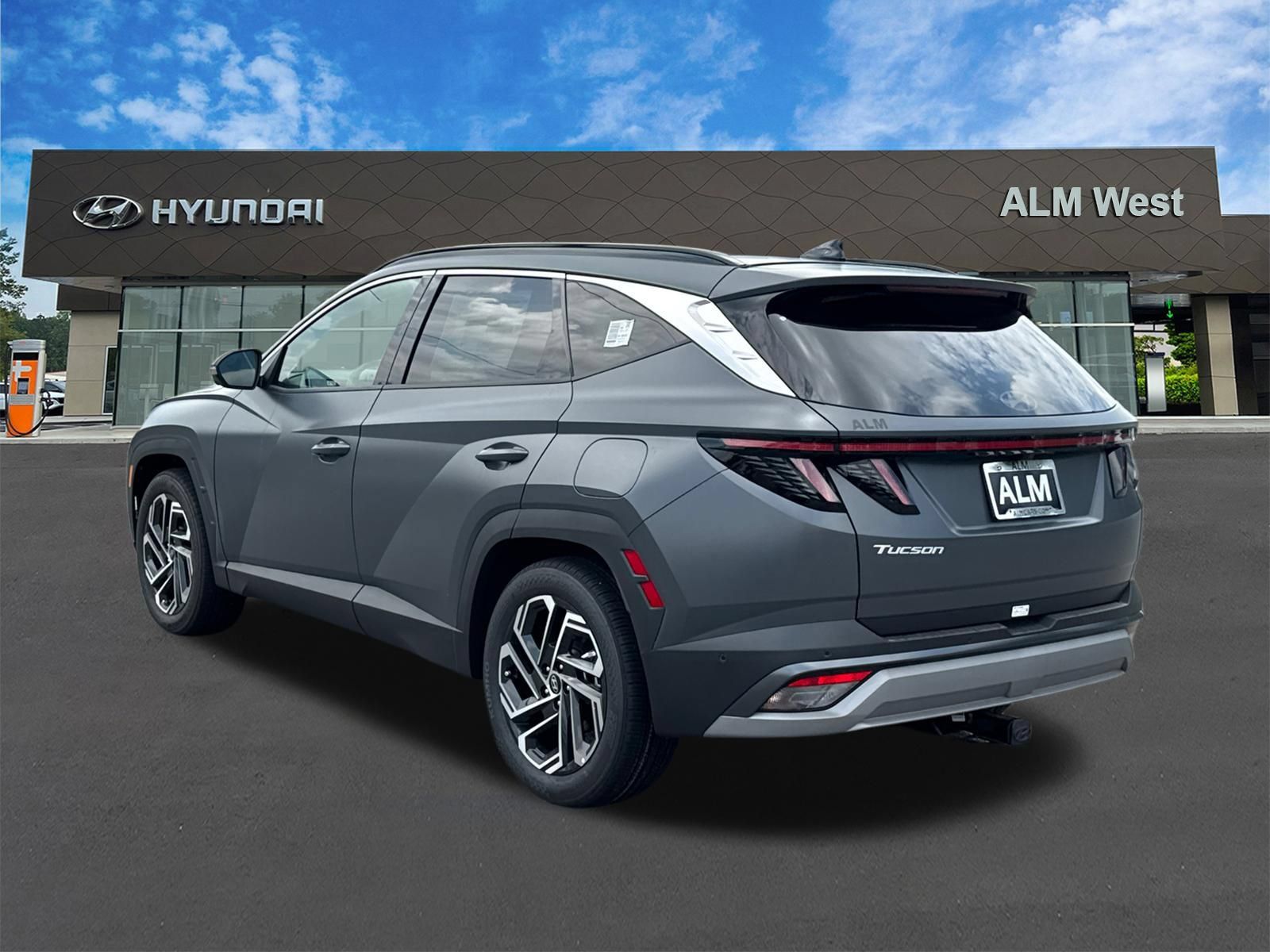 New 2026 Hyundai Tucson Limited FWD image 8