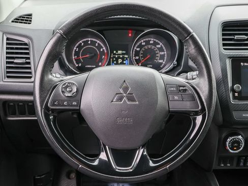 Used 2019 Mitsubishi Outlander Sport SE FWD image 6