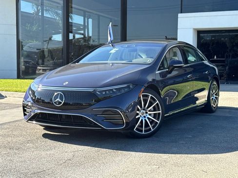Used 2023 Mercedes-Benz EQS 580 4MATIC Sedan image 2