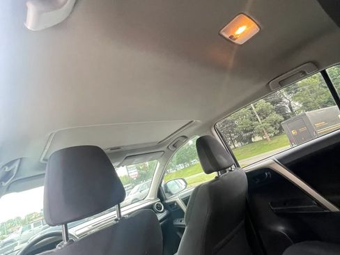 Used 2013 Toyota RAV4 XLE AWD/4WD image 40