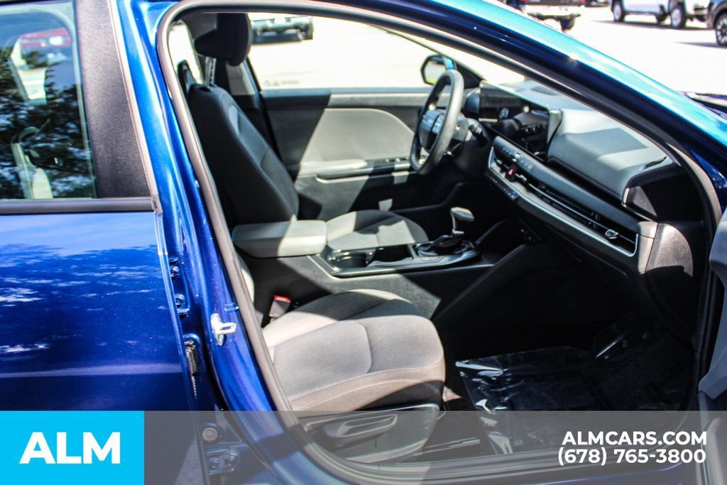 Used 2025 Kia K4 FWD image 20