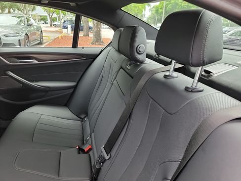 Used 2023 BMW 530i w/ Premium Package RWD image 13