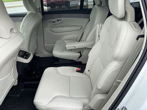 New 2026 Volvo XC90 B6 Ultra w/ Protection Package Premier AWD/4WD image 13