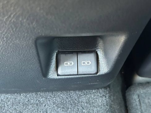 Used 2023 Toyota 4Runner Limited AWD/4WD image 23