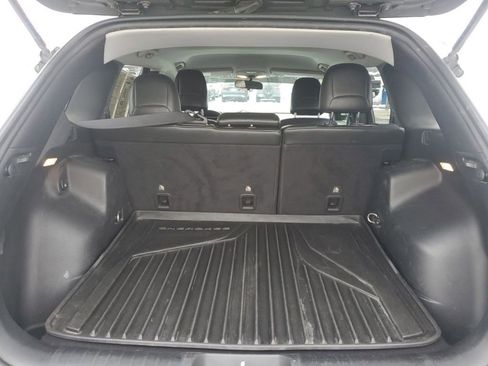 Used 2019 Jeep Cherokee Latitude Plus image 25