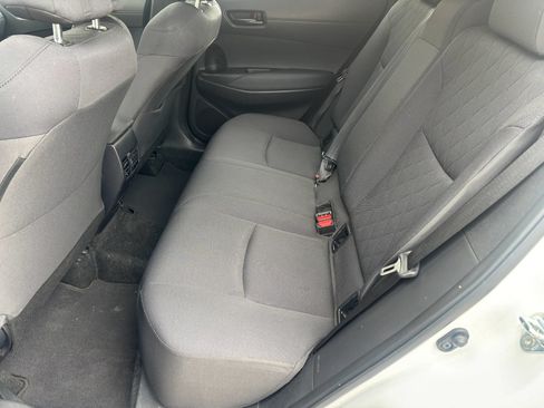 Used 2022 Toyota Corolla Cross LE FWD image 12