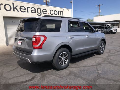 Used 2020 Ford Expedition XLT RWD image 7