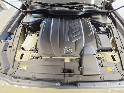 Certified 2025 MAZDA CX-70 3.3 Turbo w/ Preferred Package AWD/4WD image 15
