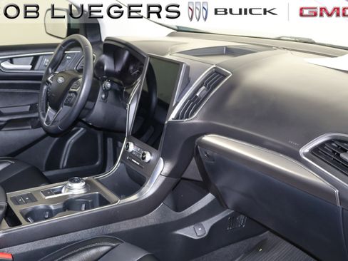 Used 2022 Ford Edge Titanium image 22
