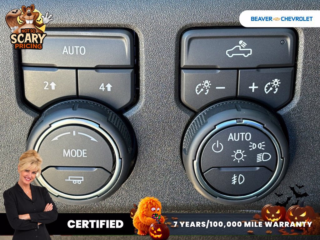 Used 2023 Chevrolet Silverado 1500 RST AWD/4WD image 35