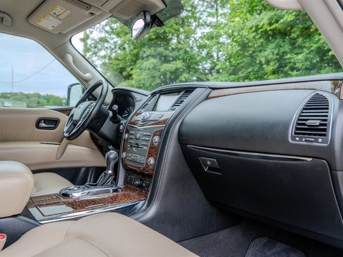 Used 2019 Nissan Armada SL w/ Premium Package RWD image 32