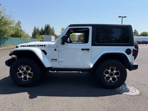 Used 2023 Jeep Wrangler Rubicon w/ Cold Weather Group AWD/4WD image 4