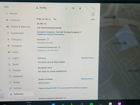 Used 2022 Tesla Model X Base image 38