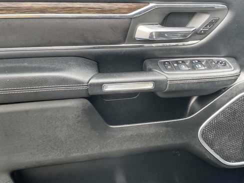 Used 2019 RAM 1500 Laramie image 13