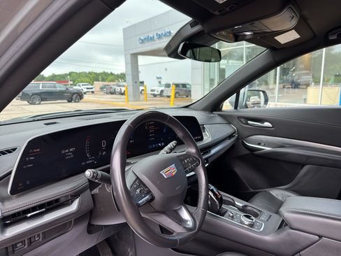 Used 2024 Cadillac XT4 Premium Luxury FWD image 24