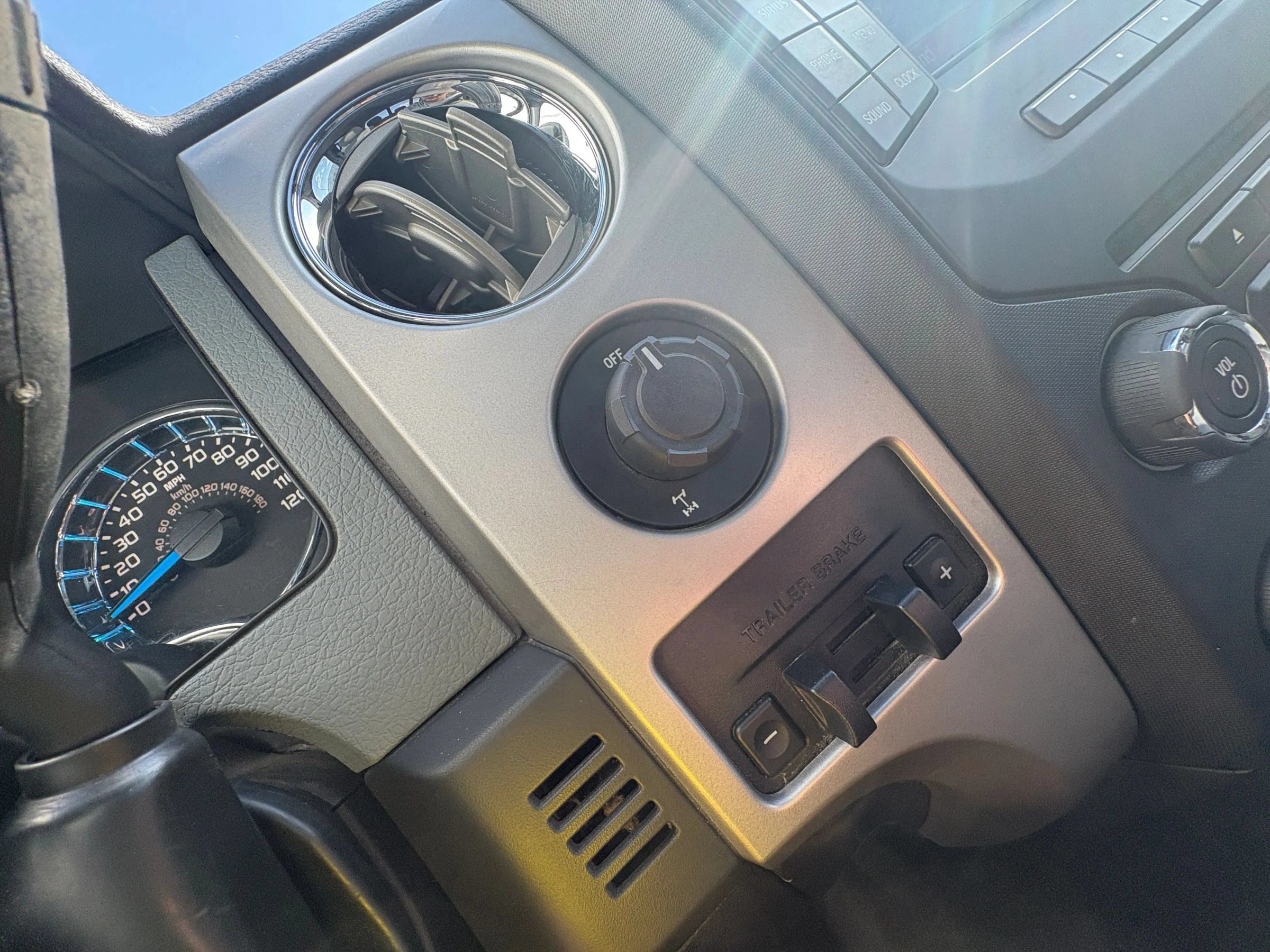 Used 2013 Ford F150 XLT w/ Luxury Equipment Group RWD image 30