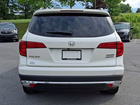 Used 2017 Honda Pilot Touring image 8