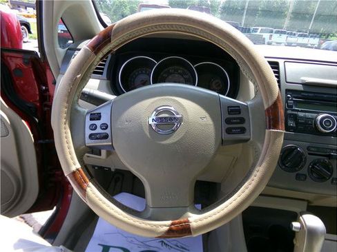 Used 2007 Nissan Versa Sedan w/ Convenience Pkg FWD image 6