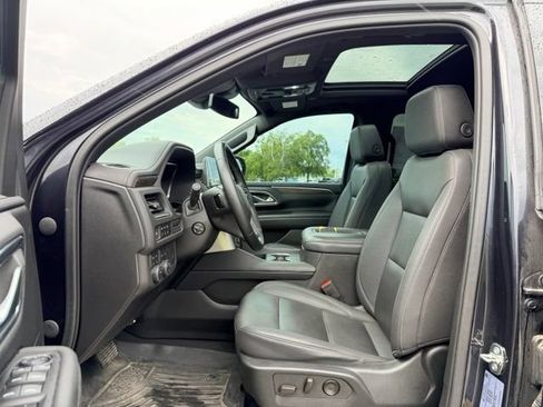 Used 2023 Chevrolet Suburban Z71 w/ Luxury Package AWD/4WD image 7