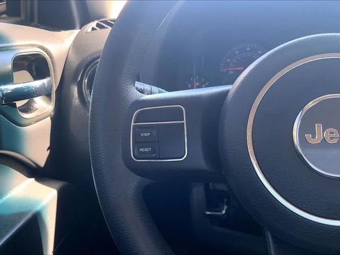 Used 2017 Jeep Patriot Sport AWD/4WD image 24