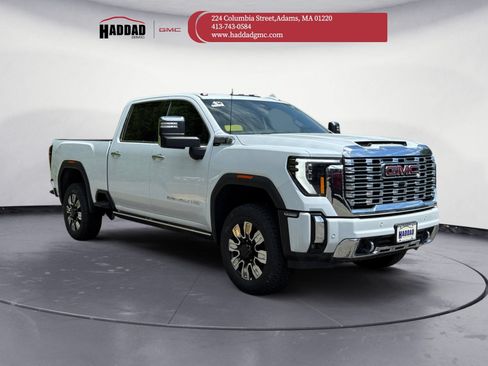 New 2026 GMC Sierra 2500 Denali w/ Technology Package AWD/4WD image 2