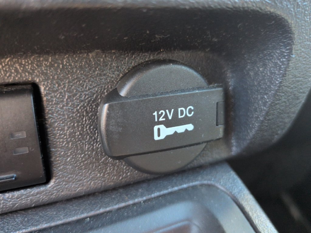 Used 2016 Jeep Patriot High Altitude AWD/4WD image 19