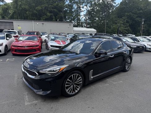 Used 2018 Kia Stinger Premium RWD image 1