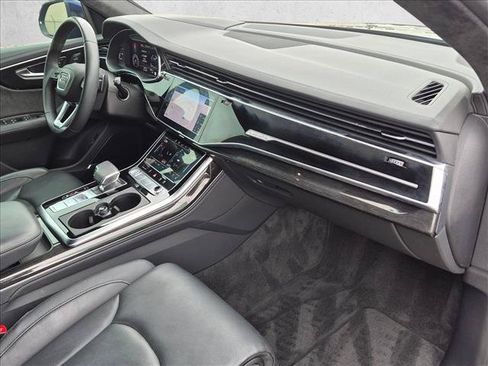 Used 2020 Audi Q8 Prestige AWD/4WD image 23