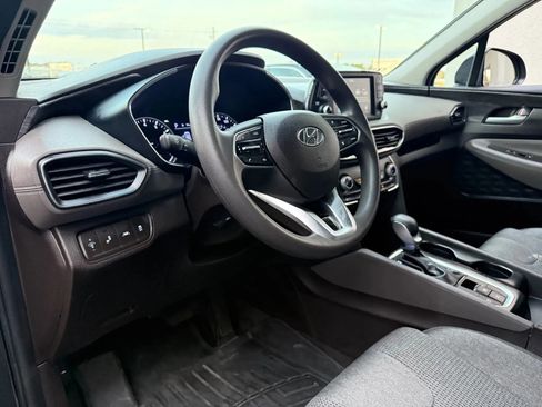 Used 2019 Hyundai Santa Fe SE image 17