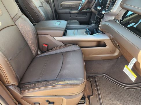 New 2026 RAM 2500 Limited image 14