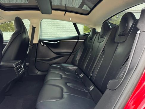 Used 2014 Tesla Model S 85 RWD image 19