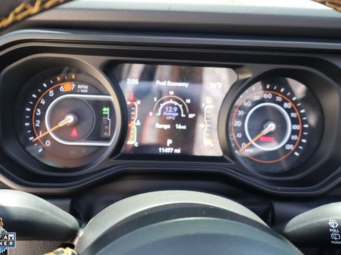Used 2025 Jeep Wrangler Unlimited Rubicon 392 AWD/4WD image 16