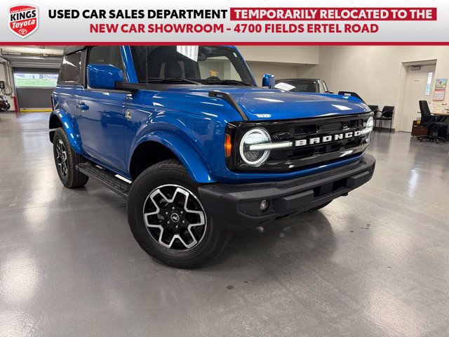 Used 2023 Ford Bronco Outer Banks AWD/4WD image 1
