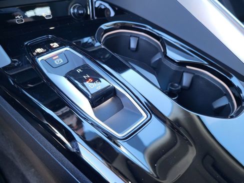 New 2025 Audi Q5 Premium image 18