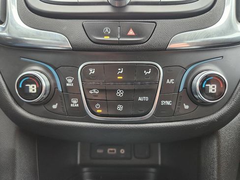 Used 2023 Chevrolet Equinox LT AWD/4WD image 26