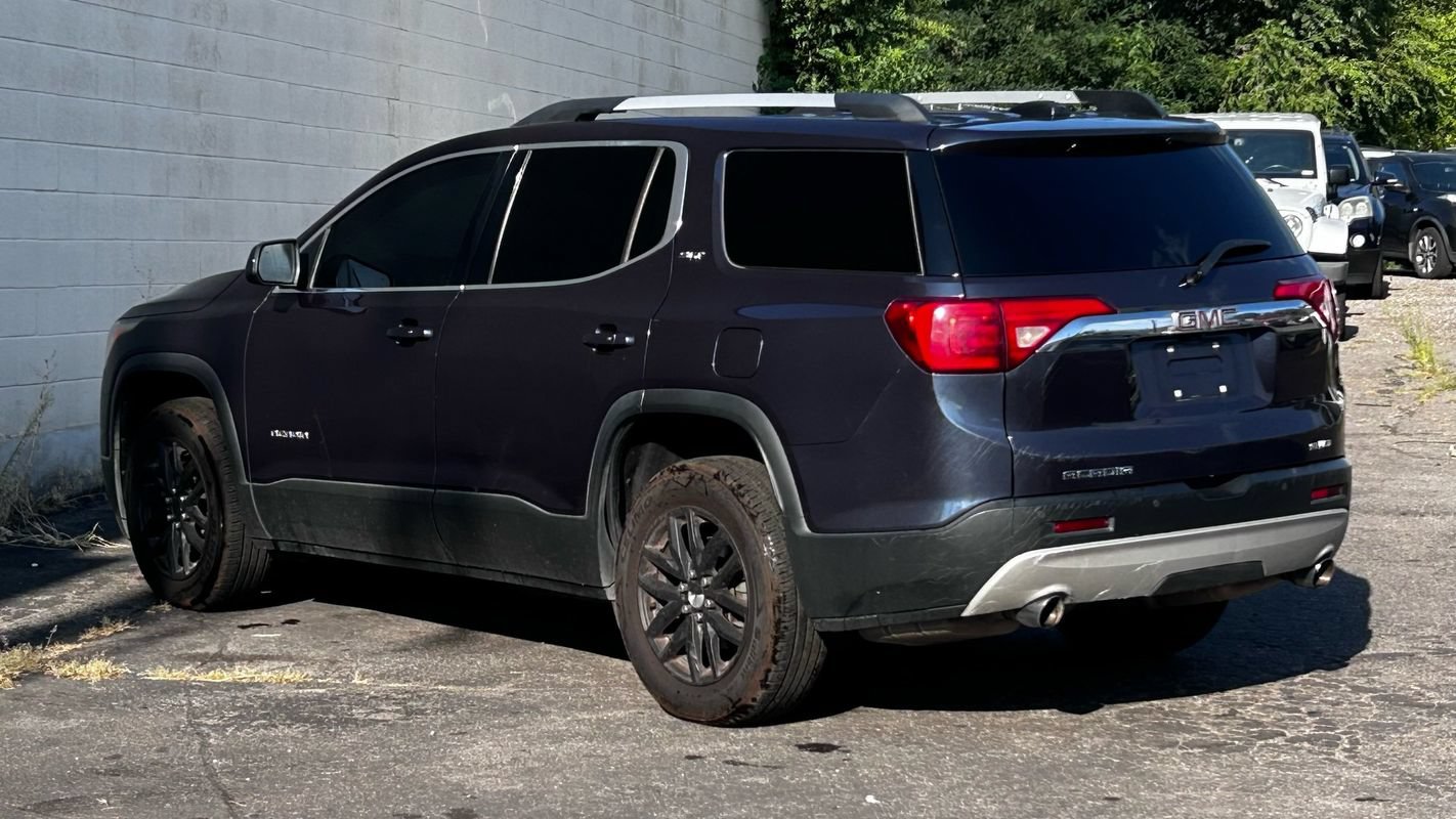 Used 2019 GMC Acadia SLT AWD/4WD image 3