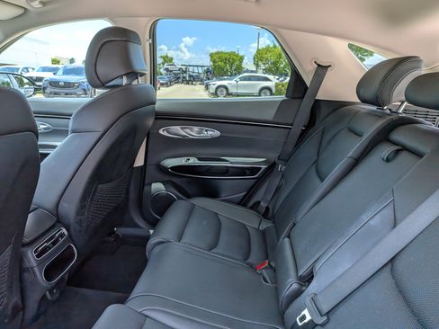 Used 2025 Genesis GV70 2.5T AWD/4WD image 14