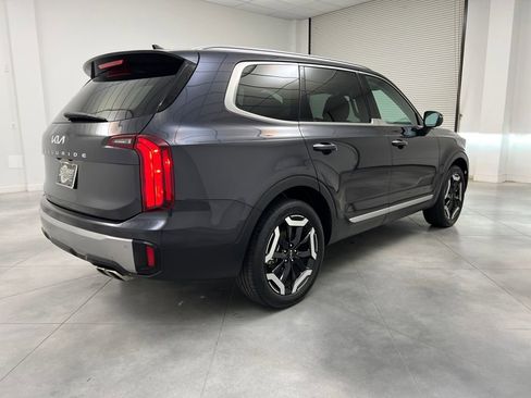 Used 2025 Kia Telluride S image 7