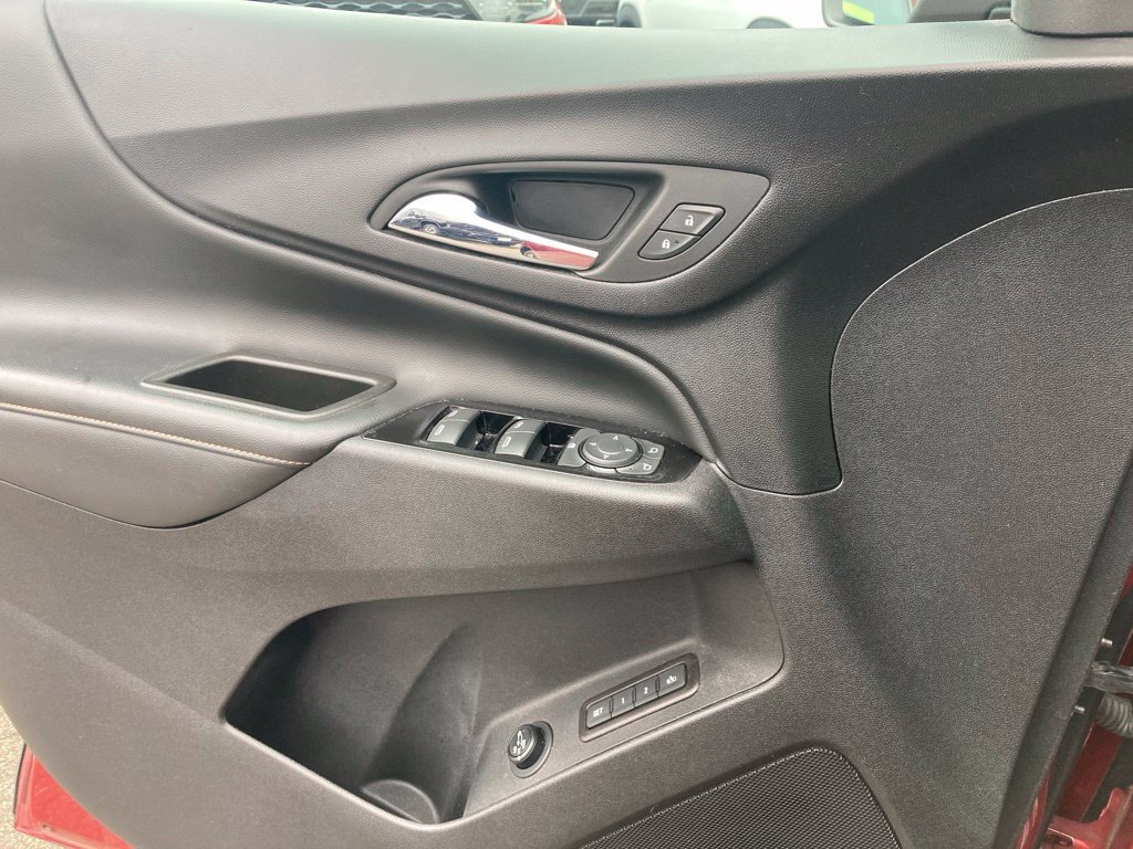 Used 2022 Chevrolet Equinox Premier AWD/4WD image 19