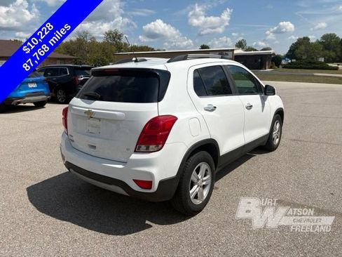 Used 2018 Chevrolet Trax LT w/ LT Convenience Package FWD image 6